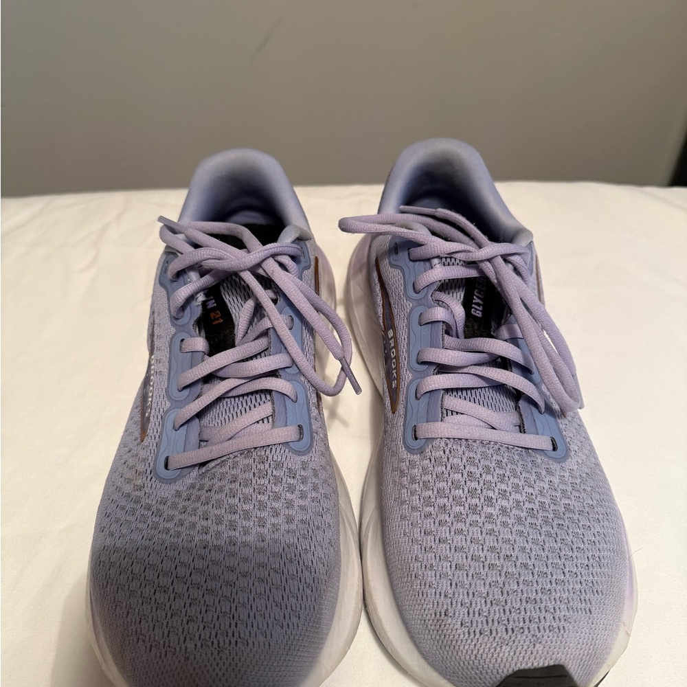 Brooks Women's Sneakers in Soft Purple